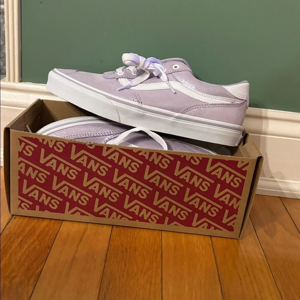 NWT Vans Brooklyn Sparkly Purple Glitter‎ Sneakers | Kids Size 5